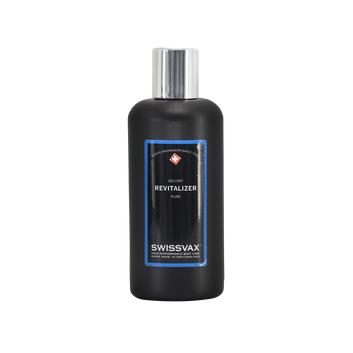 GELCOAT REVITALIZER FLUID Medium-strength hand polish against micro-scratches